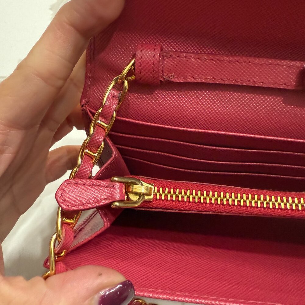 Prada Saffiano Wallet on Chain or clutch - Picture 9 of 12